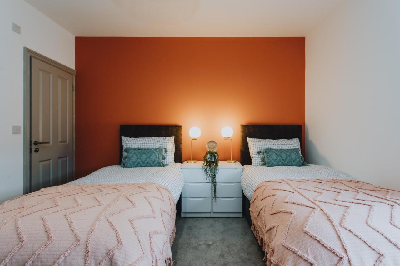 Townhouse House Ideal Contractors In Rugby Exteriér fotografie